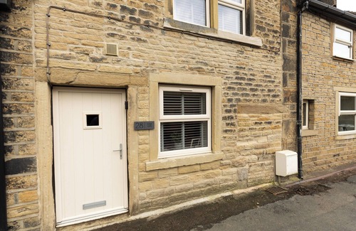 Holmbridge House | Modern Luxury Cottage based in Holmfirth