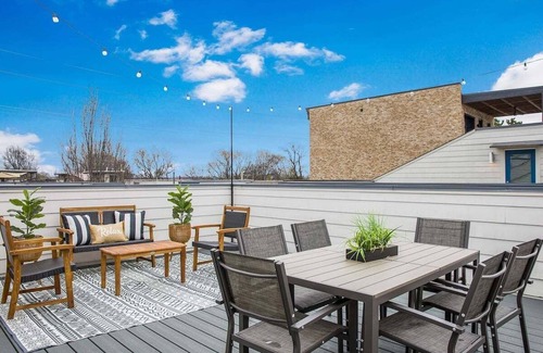 Chestnut Hill House | Modern Luxury + Hot Tub | Near Broadway