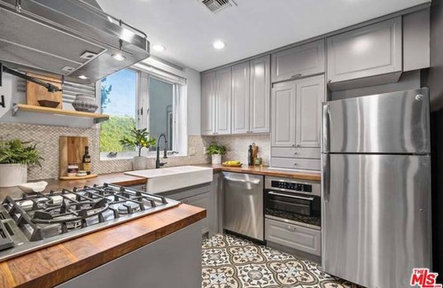 Hollywood Hills West Condo | Modern Luxury Meets Hollywood Glamour
