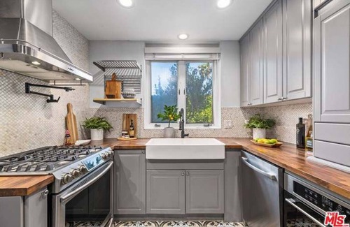 Hollywood Hills West Condo | Modern Luxury Meets Hollywood Glamour
