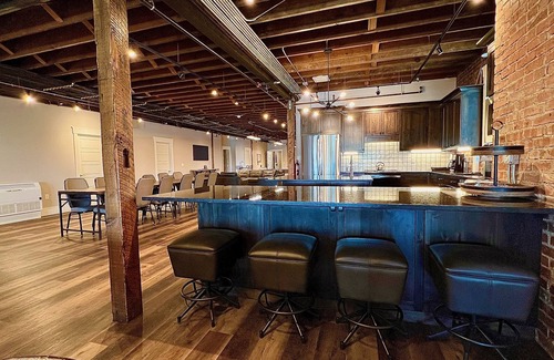 Old Town Pocatello House | Modern Luxury Meets Historic Charm: Unwind in Style in Purpose Executive Suites