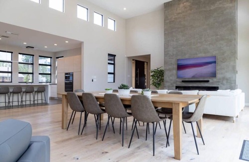 Franz Park House | Modern Luxury w/Saltwater Pool/ABODEbucks