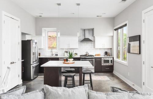 Inglewood House | Modern Luxury with Rooftop Deck, 3 mi to Downtown