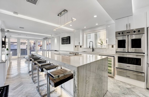 South Beach House | Modern Mansion of Miami- Sleeps 12- Versace Mansion Neighbor {Floor 2 & 3}