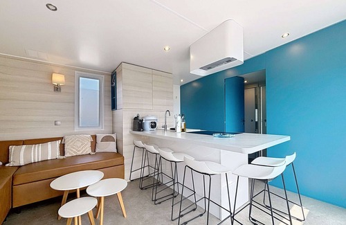 Jullouville-les-Pins House | Modern mobile home 3 bedrooms, terrace, pets allowed