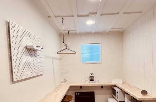 Pinetop House | Modern Motel Room in White Mountains @Corduroy Lodge