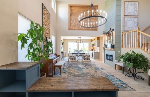 Northwest Reno House | Modern Mountain RetreatnnLocated in highly desirable area in Northwest Reno.