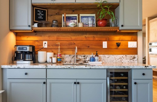 Northwest Reno House | Modern Mountain RetreatnnLocated in highly desirable area in Northwest Reno.