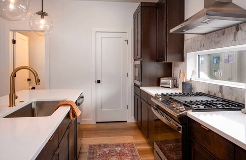 Mountain Green House | Modern Mountain Escape R5054|Snowbasin Ski Getaway