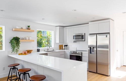 Los Angeles House | Modern new-built home next to Downtown Los Angeles and Art's district!