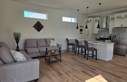 Fountain Square House | Modern New Construction in Fountain Square near downtown Indianapolis - Sleeps 7