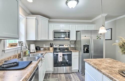 Meadows House | Modern Northfield Family Cabin w/Hot Tub!