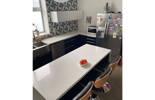 Clawson House | Modern Oasis close to Bay Bridge with Gym