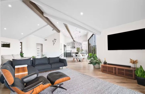 Los Gatos House | Modern oasis w/pool & expansive views of the Bay
