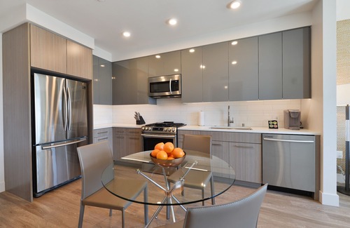 Mountain View Apartment | Modern One Bedroom in Resort-Style Community