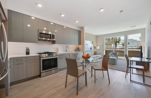 Mountain View Apartment | Modern One Bedroom in Resort-Style Community