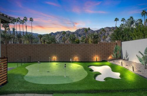 La Quinta House | Modern PGA West Home Stadium Course All the amenities