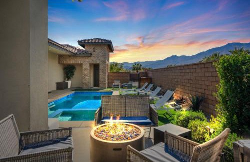 La Quinta House | Modern PGA West Home Stadium Course All the amenities