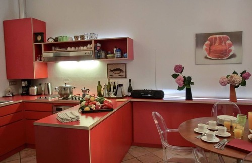 Historic Centre Apartment | Modern Pop-Art Style Apartment in Padua city center - 2 bedrooms