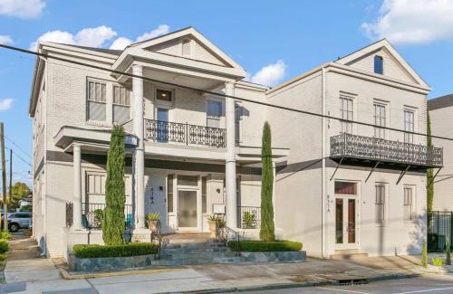 Saint Thomas Development Apartment | Modern pristine stunning 2BD Garden District Apt