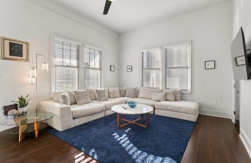 Saint Thomas Development Apartment | Modern pristine stunning 2BD Garden District Apt