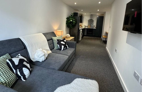 Birkenhead Apartment | Modern quirky apartment near Liverpool