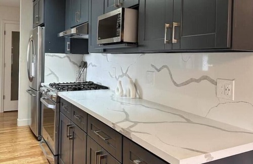 Santa Clara House | Modern, Renovated 5b/3ba near Apple, Kaiser