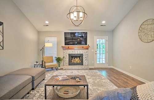 Mount Pleasant House | Modern Retreat - 4 Miles to Isle of Palms Beach!