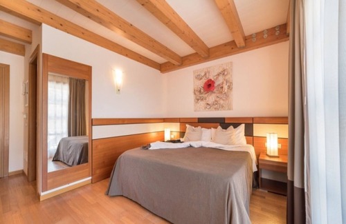 Lignano Sabbiadoro House | Modern room in a prestigious resort