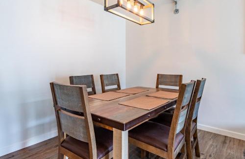 East Side Pioneers Apartment | Modern, Rustic 2 Bed 1 bath 6 blocks from Mayo