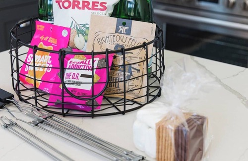 Roslyn Cabin | Modern Scandanavian design meets ultra comfort in this luxury cabin in Suncadia