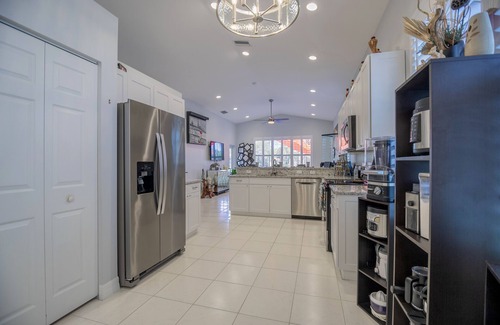 Saturnia Lakes House | Modern single family home in Resort Style Community