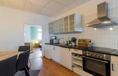Mitte Apartment | Modern & Spacious 4-Bedroom Apartment in Central Berlin