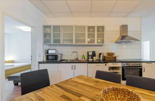 Mitte Apartment | Modern & Spacious 4-Bedroom Apartment in Central Berlin