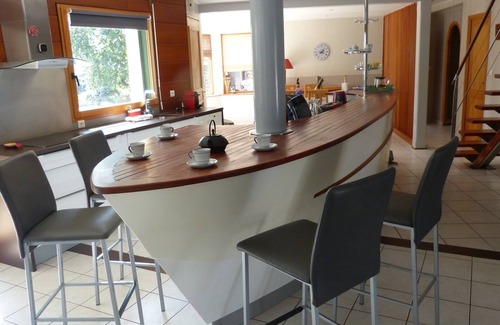 Tregunc House | Modern , spacious detached villa *, private pool, near Concarneau, 24-31/08