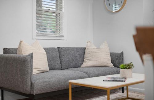 Bakerstown Apartment | Modern & Spacious Four Bedroom Apartment in Gibsonia, Pittsburgh, Unit 1