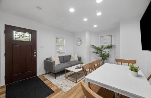 Bakerstown Apartment | Modern & Spacious Four Bedroom Apartment in Gibsonia, Pittsburgh, Unit 1