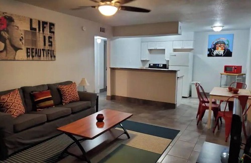 Woodland Heights House | Modern Spacious Furnished 1BR/1B by Heights (12)