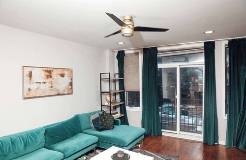 Grand Boulevard Apartment | Modern & Spacious Stay in Historic Bronzeville