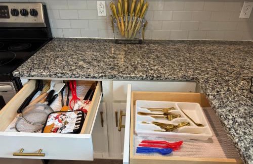 Killeen House | Modern Stay in Killeen