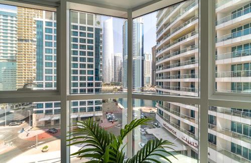 Jumeirah Lake Towers Apartment | Modern Studio Apartment in JLT