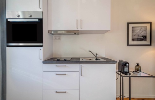 Wangen im Allgaeu Apartment | Modern Studio Apartment No. 14 in the City Center with Wi-Fi