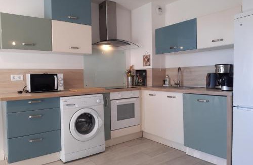 La Seyne-sur-Mer Apartment | Modern studio with balcony in La Seyne-sur-Mer