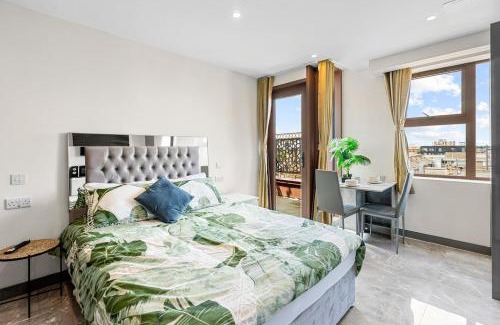 Valentines Apartment | Modern Studio with Balcony Godino Hotel Ilford