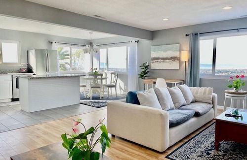 San Leandro House | Modern Stylish Unit w/Parking Perfect for Group