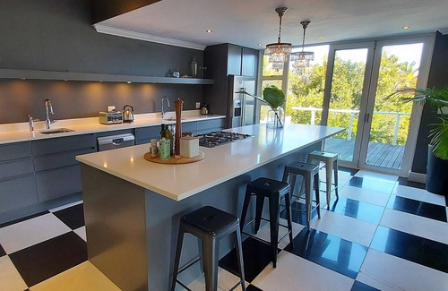 Scott Estate Villa | Modern & stylish Villa with a 14 meter lap pool