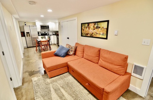 Sullivan's Gulch Apartment | Modern Suite Nearby Convention Center (2bd, 1bth)