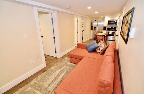 Sullivan's Gulch Apartment | Modern Suite Nearby Convention Center (2bd, 1bth)