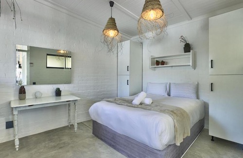 Bo'Kaap Villa | Modern, Trendy BoKaap Gem.