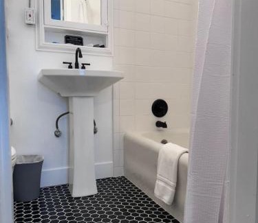 Downtown Klamath Falls Apartment | Modern Unit 313 at The George